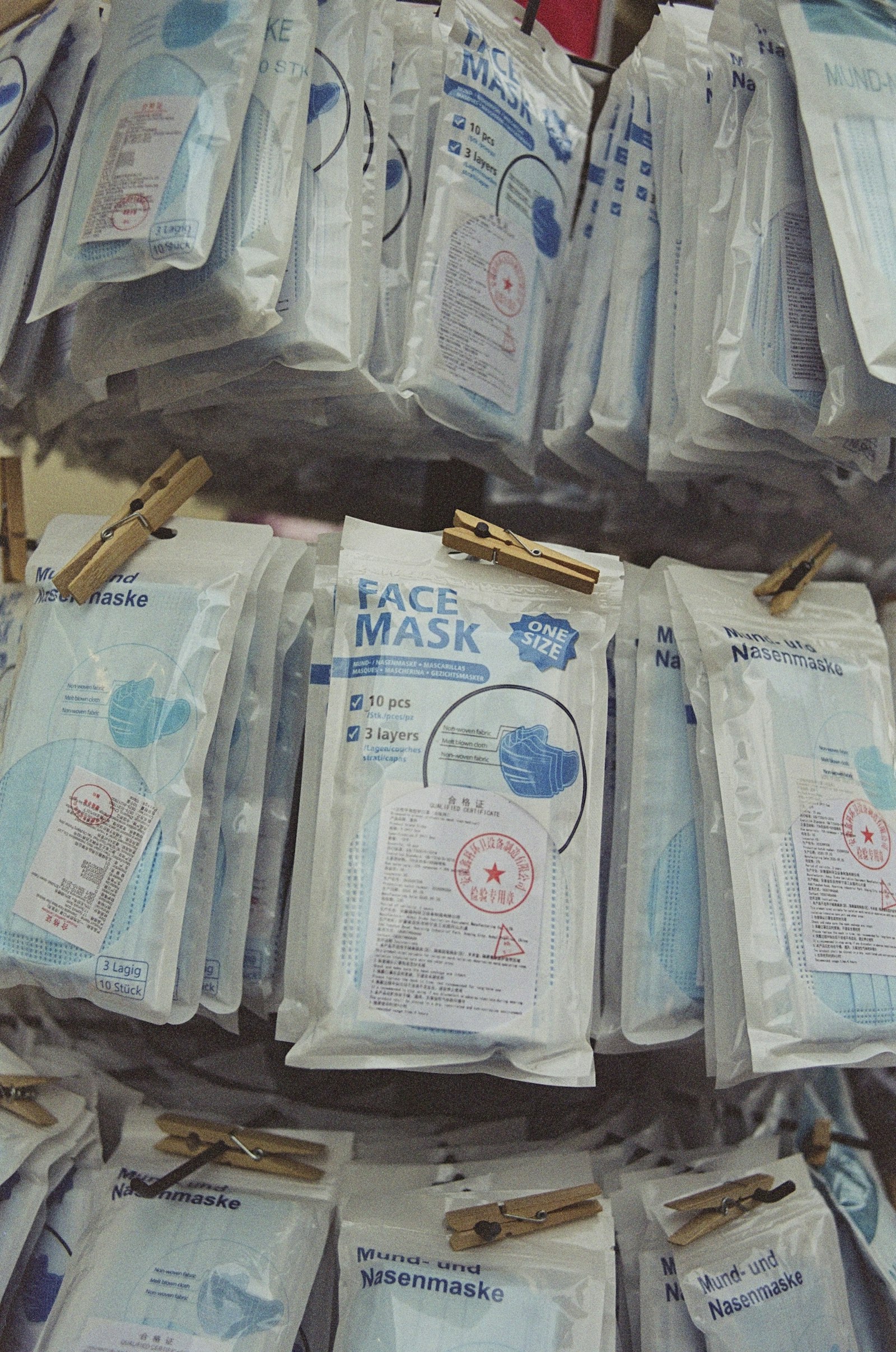 Export-packaged 3-ply medical masks with inspection marks